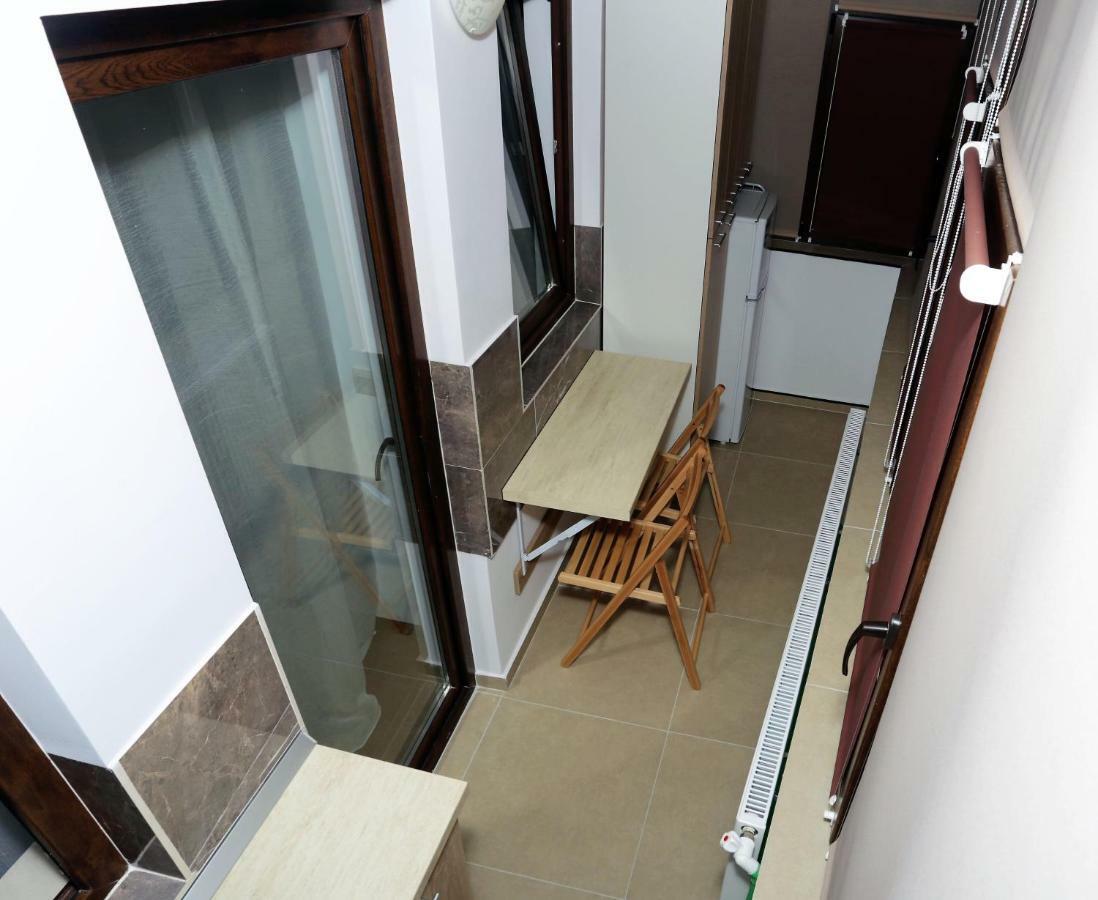At Home 雅西 外观 照片
